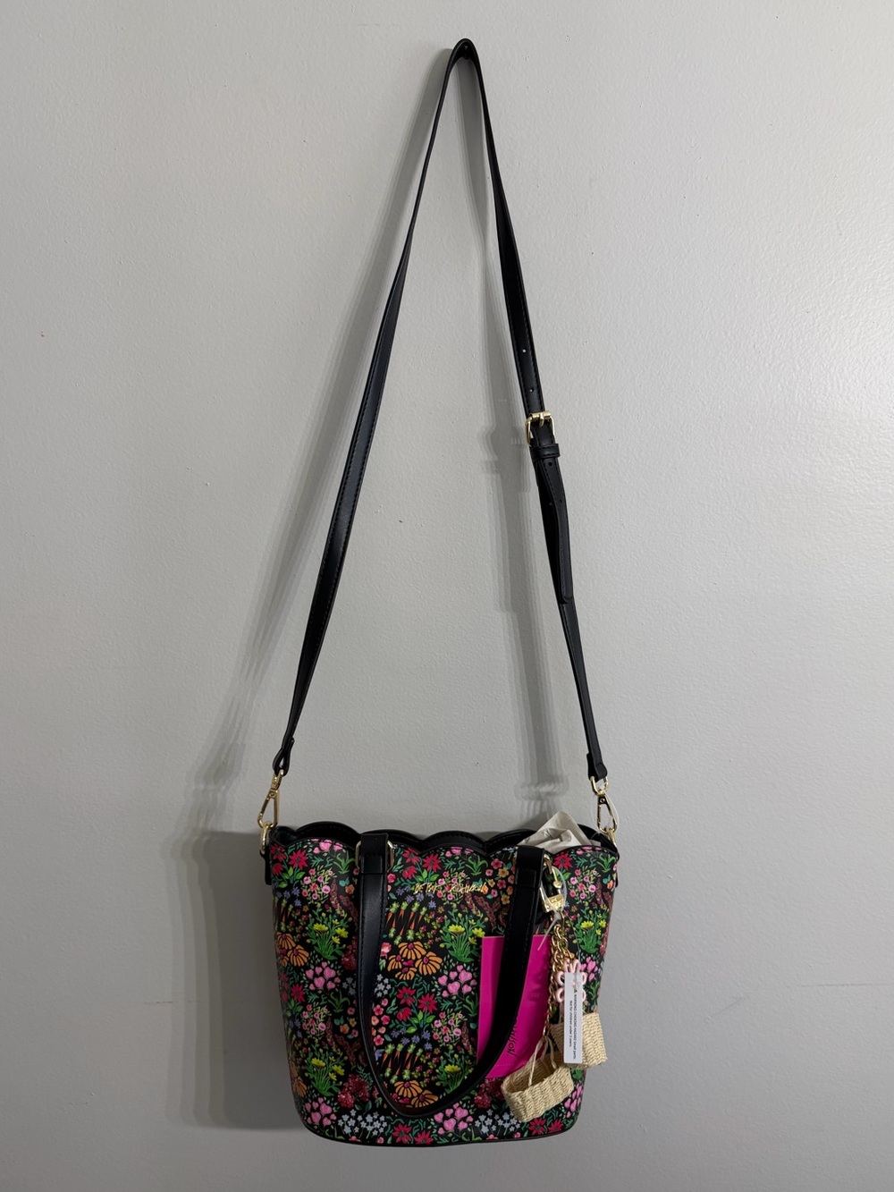 Betsey Johnson XOBLOOM Scalloped Floral Tote Bag - Picture 5 of 7